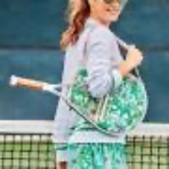 Lilly Pulitzer Tennis Bag in "Spearmint Blossom Views" - NWT - Picture 9 of 9